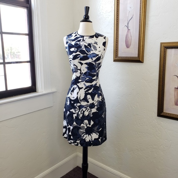 Elie Tahari Dresses & Skirts - Elie Tahari ~ Abstract Floral Sequin Dress ~ Sz 10